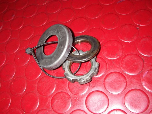 Control head nut tooth - nut,